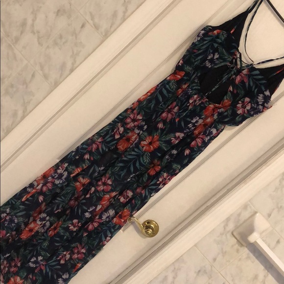 Girly & Flirty Tropical print Maxi dress - Picture 7 of 7